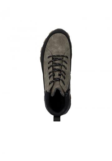 Ботинки на шнуровке