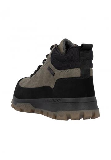 Ботинки на шнуровке