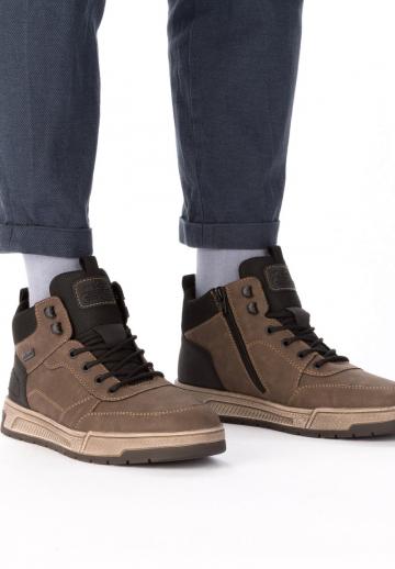 Ботинки на шнуровке