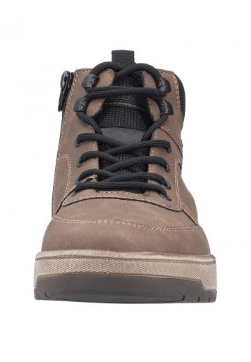 Ботинки на шнуровке