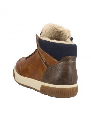 Ботинки на шнуровке