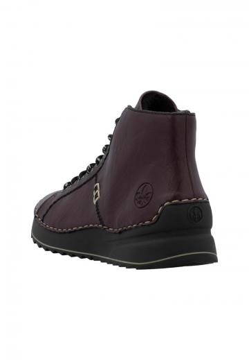 Ботинки на шнуровке