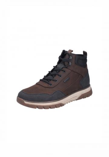 Ботинки на шнуровке