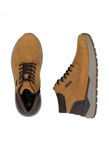 Ботинки на шнуровке