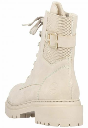 Ботинки на шнуровке