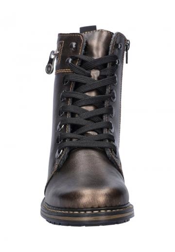 Ботинки на шнуровке