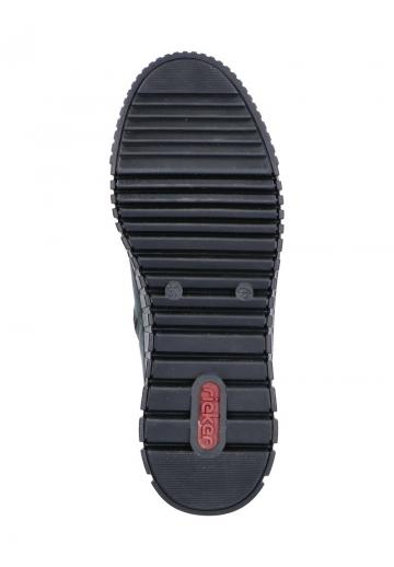 Сапожки на танкетке