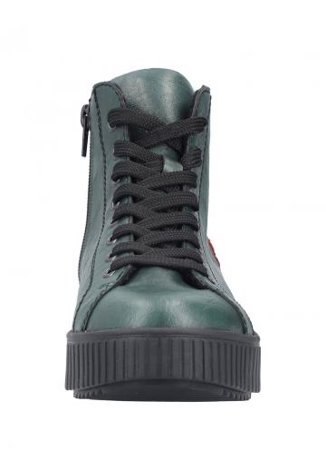 Сапожки на танкетке