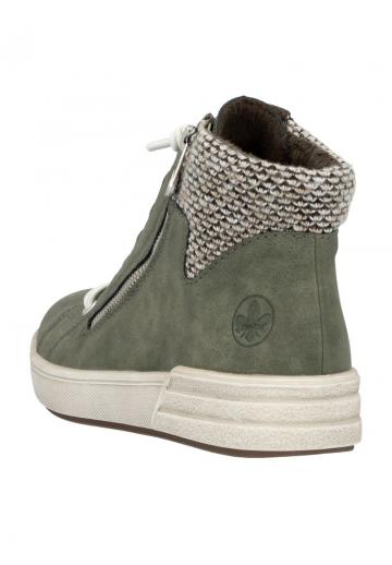 Широкие сапоги