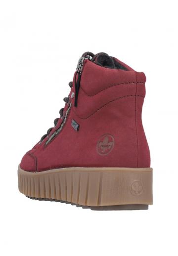 Ботинки на шнуровке