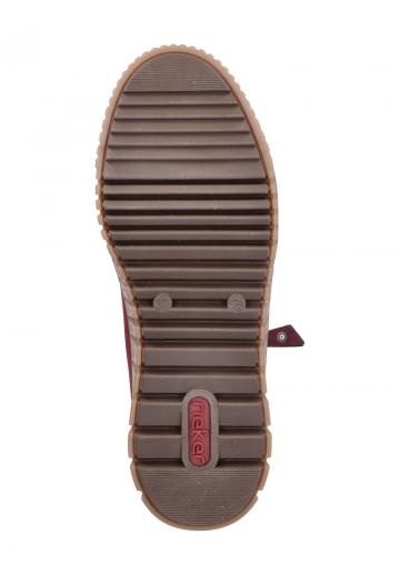 Ботинки на шнуровке