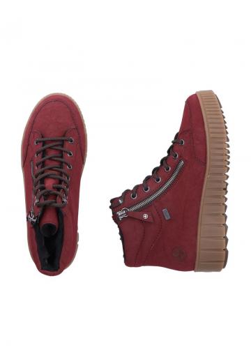 Ботинки на шнуровке