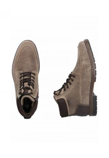 Ботинки на шнуровке