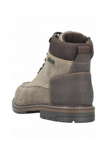 Ботинки на шнуровке