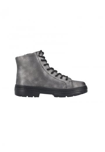 Ботинки на шнуровке