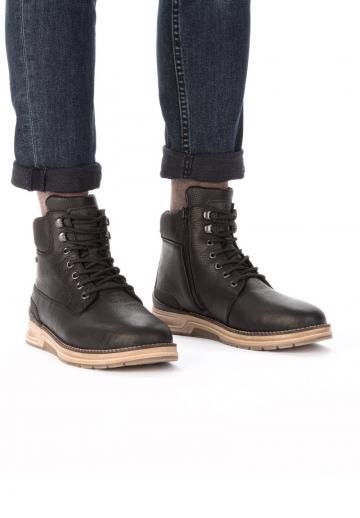 Ботинки на шнуровке