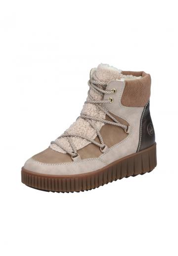 Сапожки на танкетке