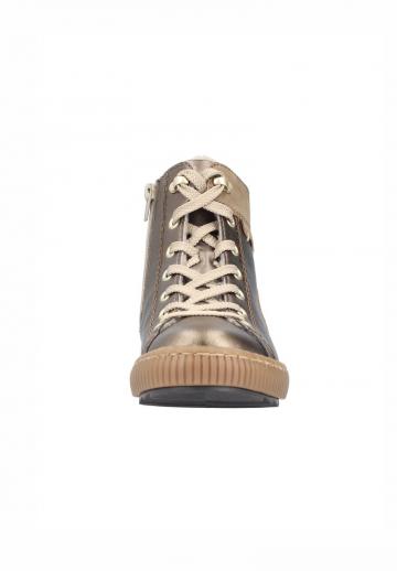 Сапожки на танкетке