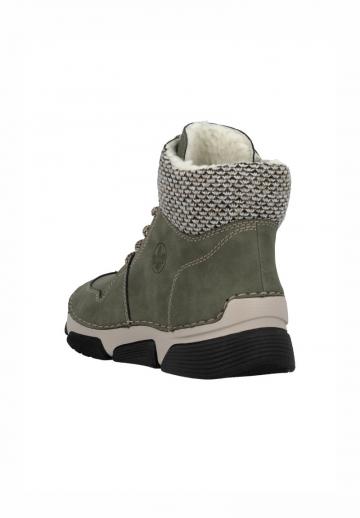 Сапожки на танкетке