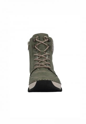 Сапожки на танкетке