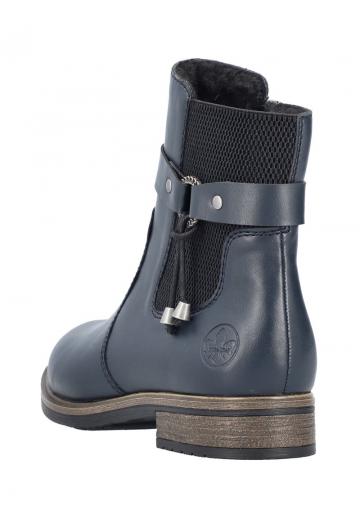 Зимние ботинки