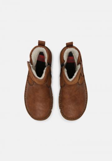 Зимние ботинки