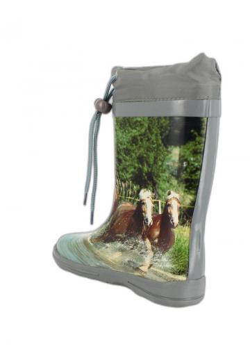 Резиновые сапоги