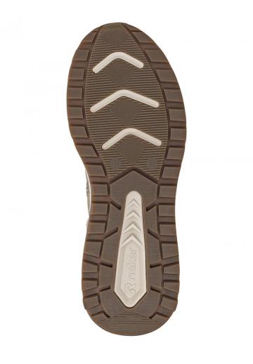 Сапожки на танкетке