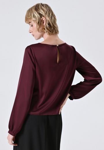 Атласная блузка