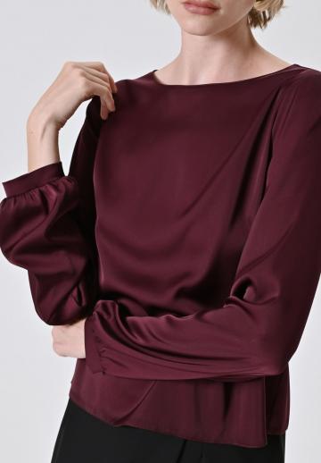 Атласная блузка