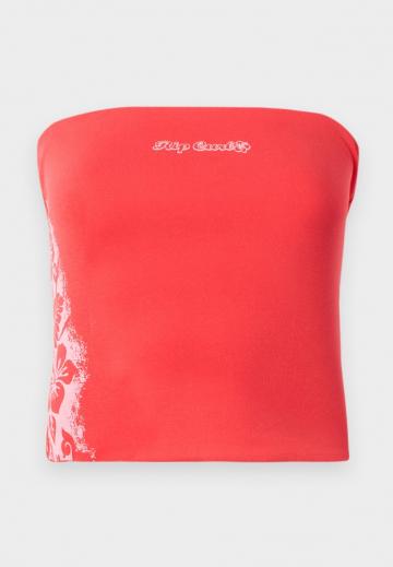 Топ без бретелек