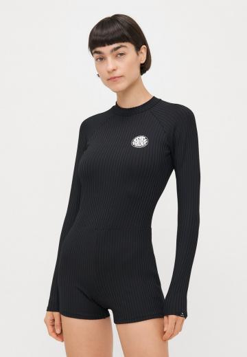 Слитный купальник