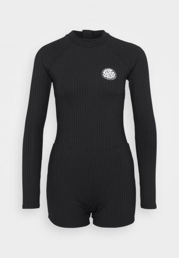 Слитный купальник