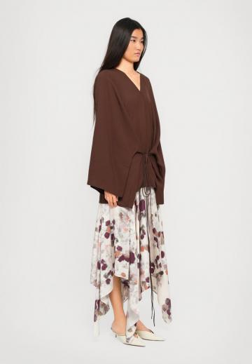 Длинная блузка