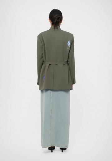 Длинный блейзер