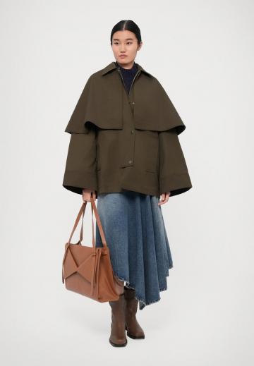 Короткое пальто