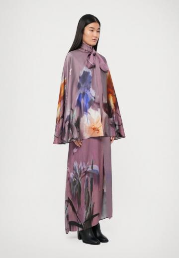 Блузка без рукавов