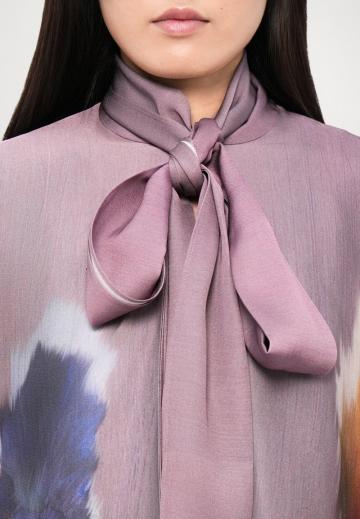 Блузка без рукавов