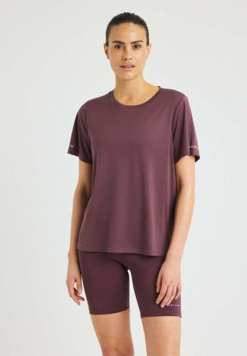 Спортивный топ