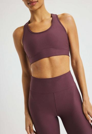 Спортивный бюстгальтер