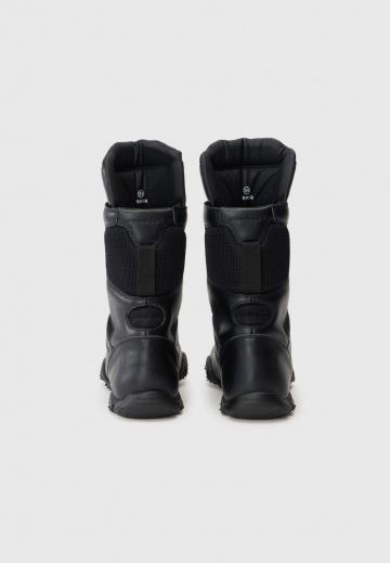 Зимние ботинки