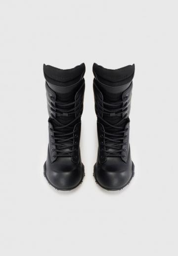 Зимние ботинки