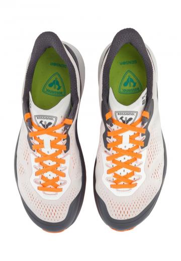 Беговые кроссовки