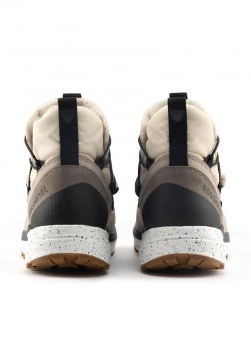 Зимние ботинки