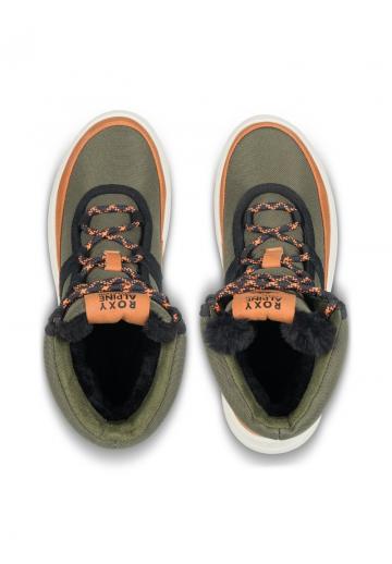 Спортивные сапоги