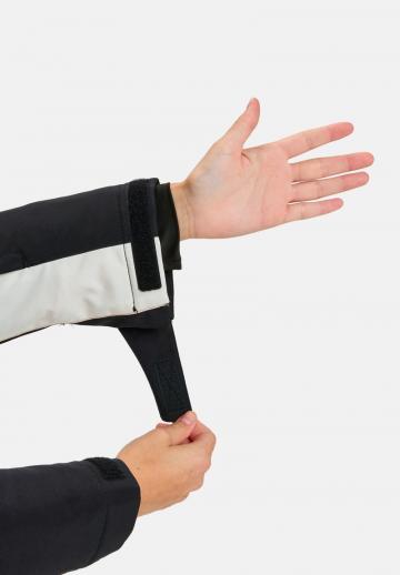 Спортивная куртка