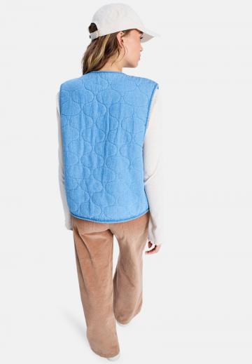 Джинсовая жилетка