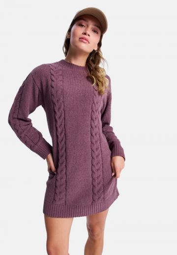 Вязаное платье