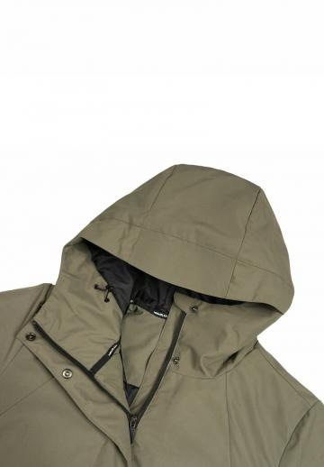 Спортивная куртка