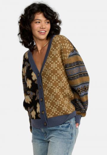 Вязаная кофта